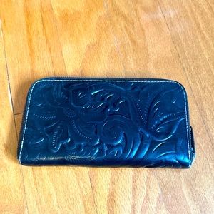 Patricia Nash black leather wallet